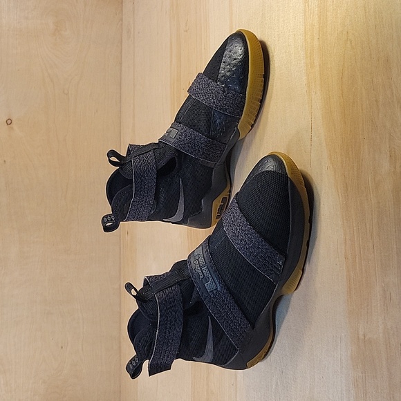 Nike Lebron Soldier 10 SFG Black Gum Sneakers - Picture 2 of 10